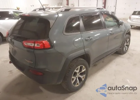 2015 Jeep Cherokee Trailhawk z USA, uszkodzony, nr VIN 1C4PJMBS6FW660177